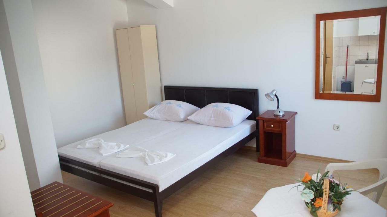 Apartmani Sipic , Bilo - Primošten Exterior foto